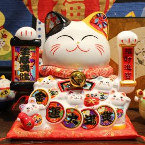 Mèo thần tài vẫy tay mẫu mới 2024 Chiêu tài Khai Vận