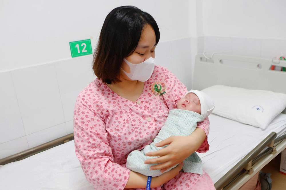 Sinh em bé năm 2026 mệnh gì tuổi gì? Những điều cha mẹ cần biết khi sinh con năm 2026