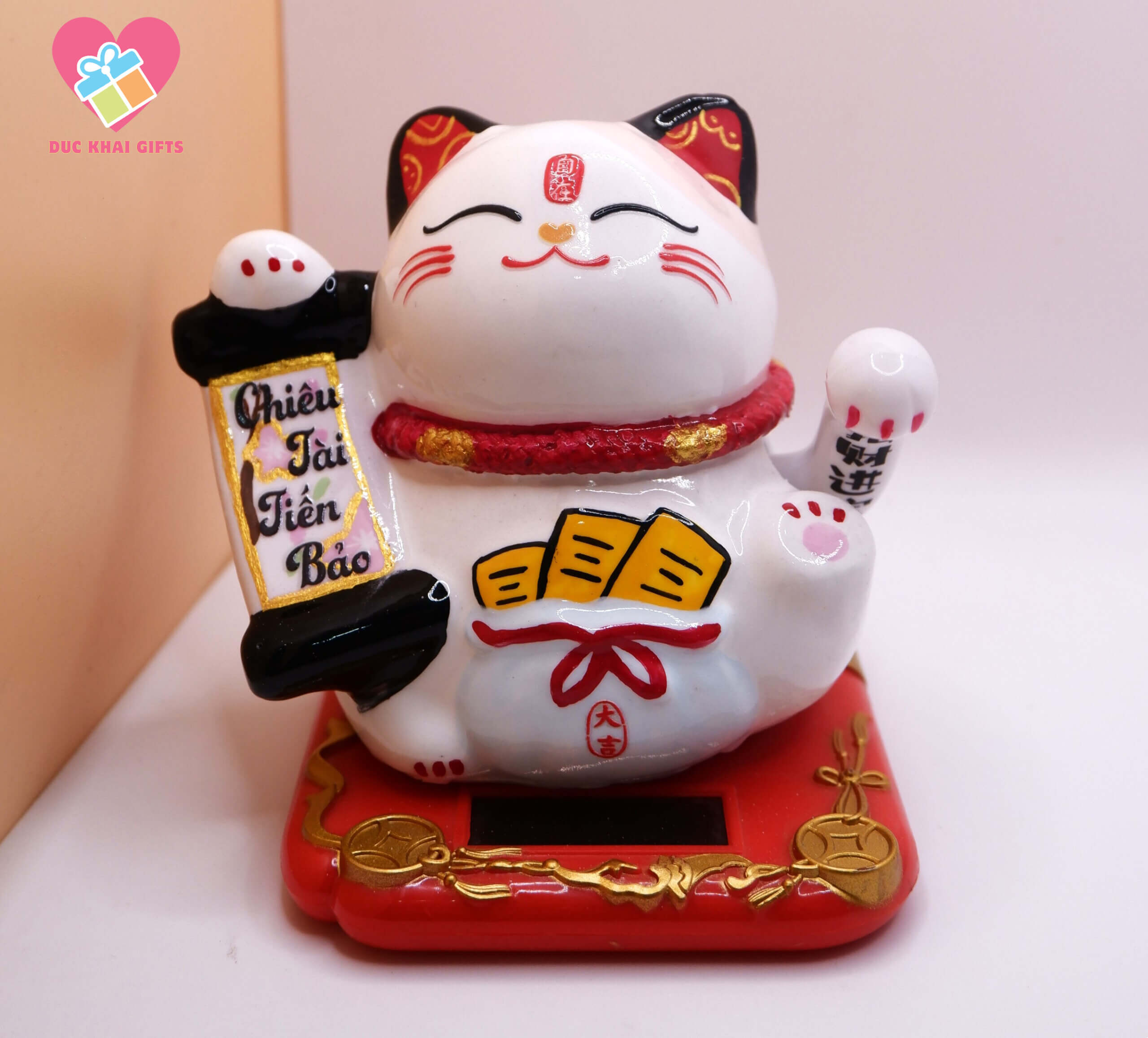 meo-than-tai-thuan-viet-chieu-tai-tien-bao-vay-tay-nang-luong-mat-troi