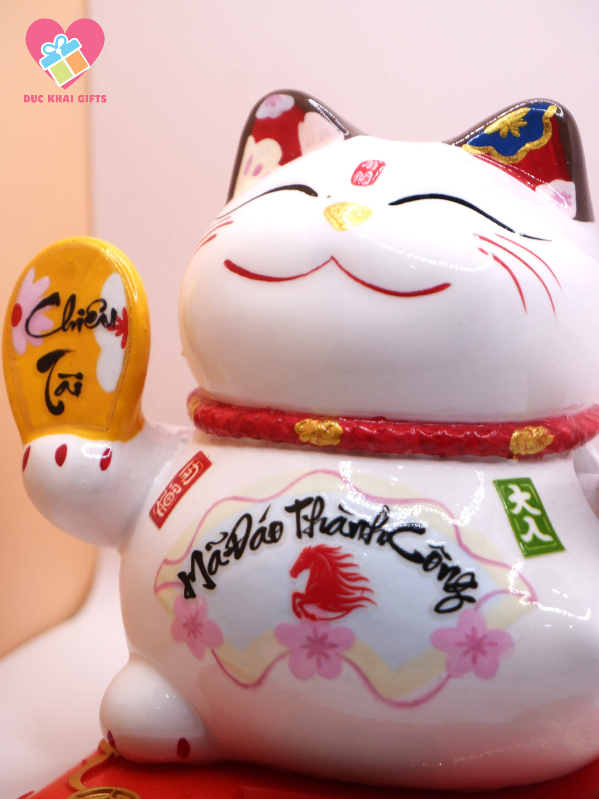 qua-tang-doanh-nghiep-meo-than-tai